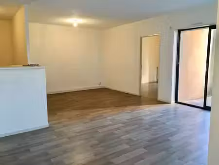 location appartement 3 pièces 71 m² à albi (81000)  647 €