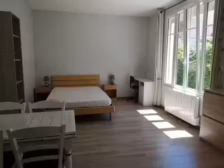 location meublée appartement 1 pièce 30.86 m² à rochefort (17300)  537 €