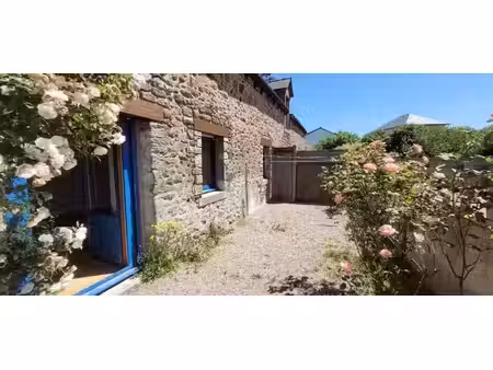 location appartement 1 pièce 43.5 m² à saint-brieuc (22000)  570 €