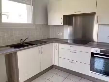 location appartement 4 pièces 87.69 m² à urmatt (67280)  846 €