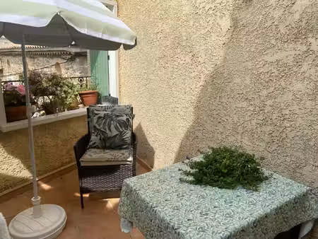maison rénovée avec terrasse
