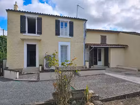 maison saint michel le cloucq 6 pièce(s) 3 chambres terrain 1 324 m² dépendances