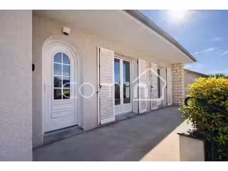 maison 6p. thouars