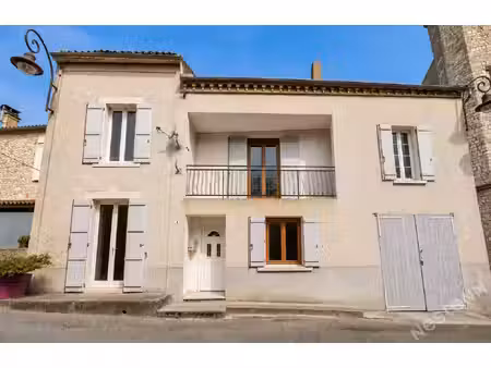 bruch - maison de ville de 174 m²  composée de 2 salons  3 chambres  d'une salle de jeux e