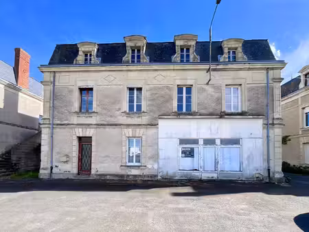 maison 6p. thouars
