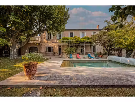 d'une pierre deux coups : un mas provençal aux deux habitations indépendantes