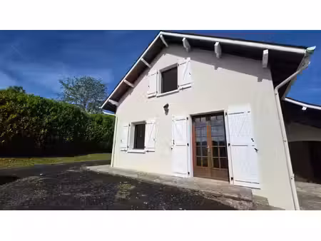 location maison 4 pièces 115 m² à ordiarp (64130)