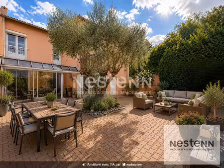a vendre maison spacieuse de 195 m²  5 chambres  sur terrain de plus de 500 m² à le crès