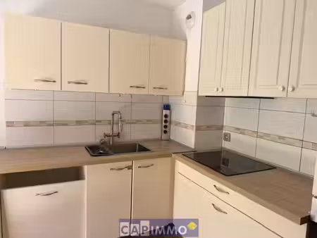 la garde appartement t3 renove proche /commodites