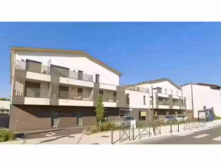 t3 neuf - jardin privatif et garage