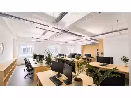 a louer bureaux style loft aux pieds de la place république