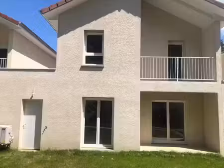 location maison 4 pièces 99 m² à les avenières (38630)  1 175 €