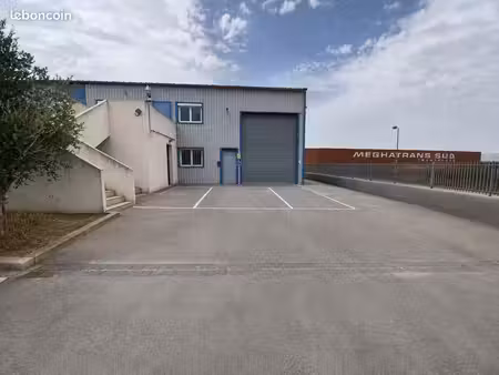 hangar 100m2 + terrain 300m2