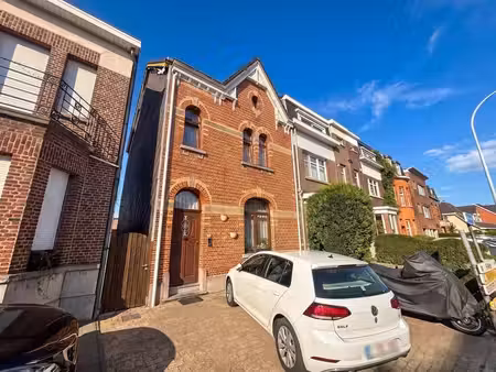 logement avec emplacement de stationnement