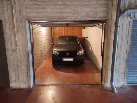 grand box de garage (17m2) à louer