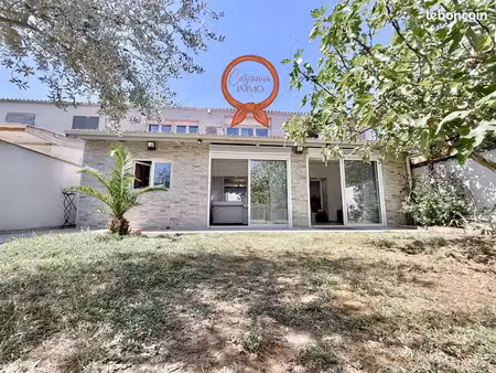 exclusivité – meyzieu – maison t5 de 130 m² – grande pièce de vie – double salon – véranda