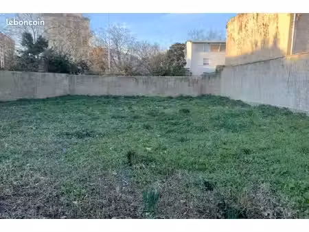 terrain à bâtir à lyon 8e