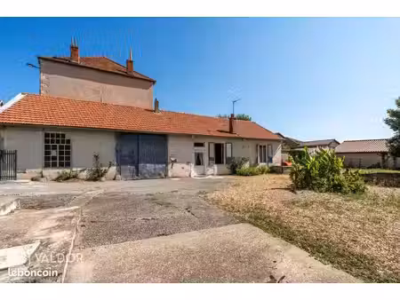 maison 5 pièces 93 m²