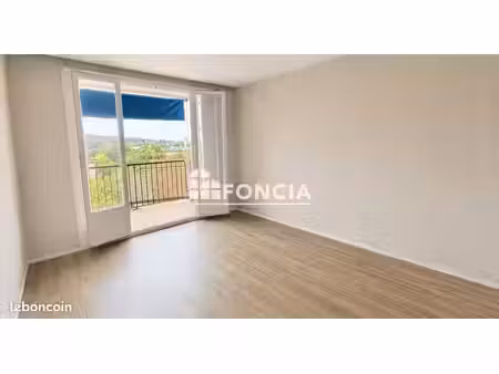 à vendre - neuville-sur-saône – t3 de 57 m² avec deux balcons