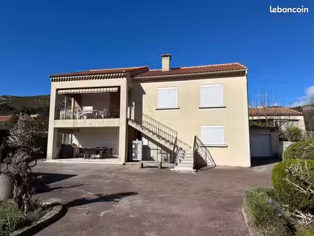 villa le rove 170 m2 sur terrain 700 m2 proche tous commerce