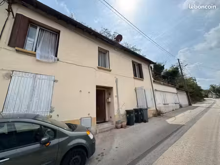 maison t5 130 m² – 4 chambres – grande terrasse 38 m² – garage 25 m² – saint-fons