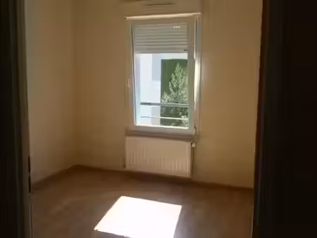 location maison 5 pièces 106 m² à besançon (25000)  1 402 €