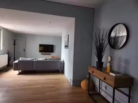 location meublée maison 4 pièces 102 m² à maubeuge (59600)  750 €