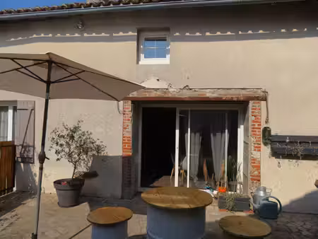 maison rénovée avec 4 chambres  grange et jardin