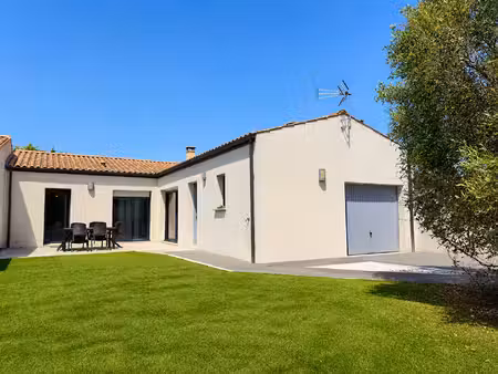 maison salles sur mer