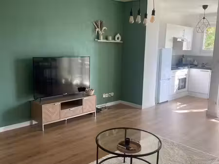 location t2 50m2
