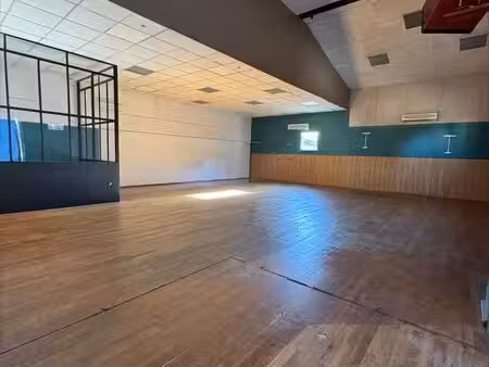 local commercial 340 m²