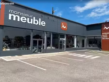 local commercial 1 417 m²