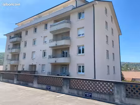 appartement 5 pièces 77 m²