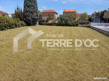 terrain 670 m² revel