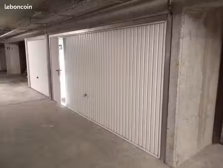 box double sain 22m2  rer gif-sur-yvette