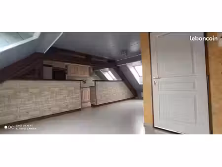 location studio meublé