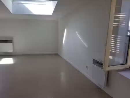 ? à louer – appartement t2 de 37 m² – fongieve