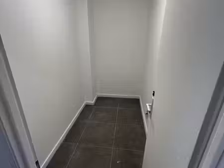 cave à louer – 4 3 m² – bourg-en-bresse