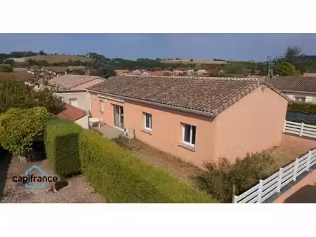 bessières centre  maison de plain-pied t4  104 m² avec garage  parcelle de 247 m²