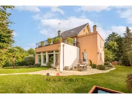 bougival / louveciennes ? maison de caractère  jardin de 1 200 m² et dépendance