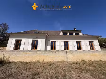 à vendre - propriété 13 pièces - terrain de 6 200m² - 09300 saint jean d'aigues vives