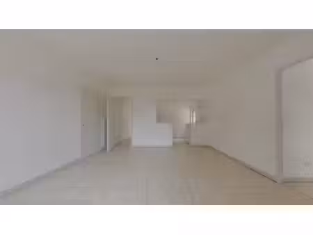 appartement t2 bis - la roche posay