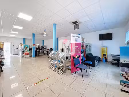 dpt guyane  à louer cayenne local/bureau de 183 m2