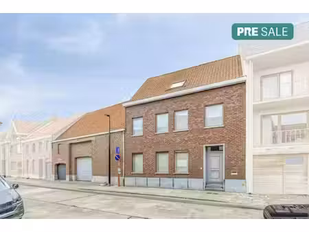 statige woning te koop in desselgem