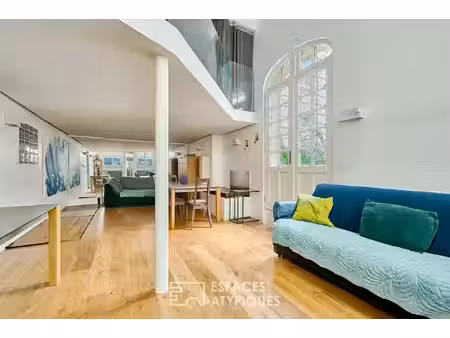esprit loft en triplex à proximité de la place des victoires