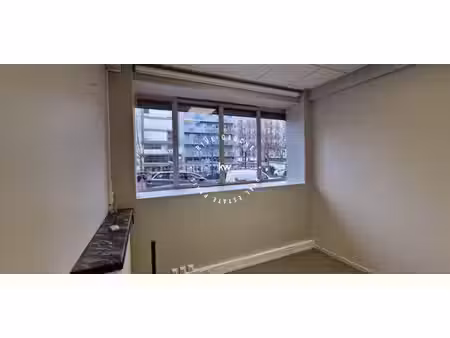 bureau de prestige de 77 m2 en location - montparnasse  alésia  montsouris  paris  île-de-
