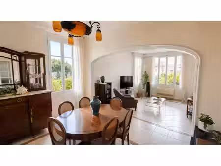 maison-appartement - laval / av. des fleurs - 94 m² - jardin 241 m² - esprit maison de car