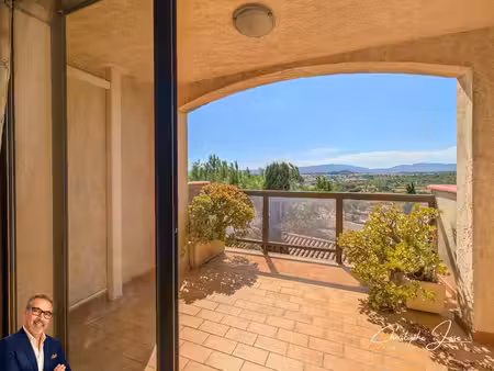maison avec vue exceptionnelle sur l'étang de leucate  le canigou