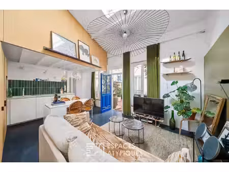 petite maison avec cour au calme absolu - marcadet-poissonnier