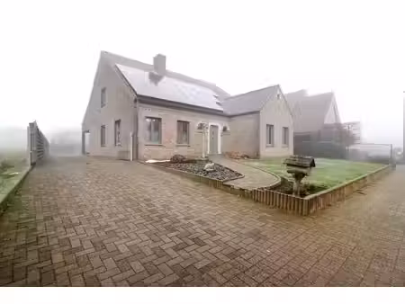 villawoning met tuin op een goede locatie